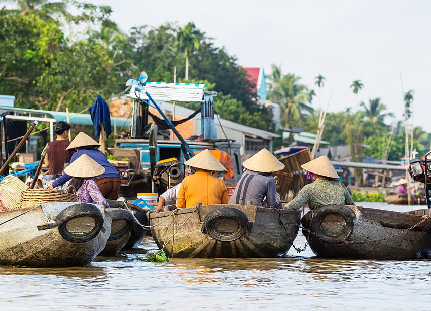 desktop-wallpaper-premium-wooden-boat-in-mekong-delta-vietnam