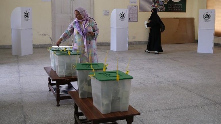 Who are the frontrunners in Pakistan’s crucial elections?
