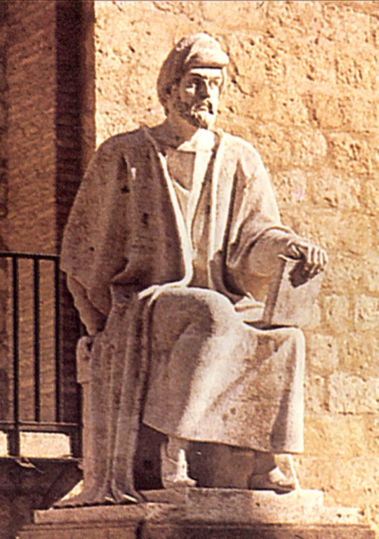 Statue_of_Averroes_(Córdoba)_-_BAE09705