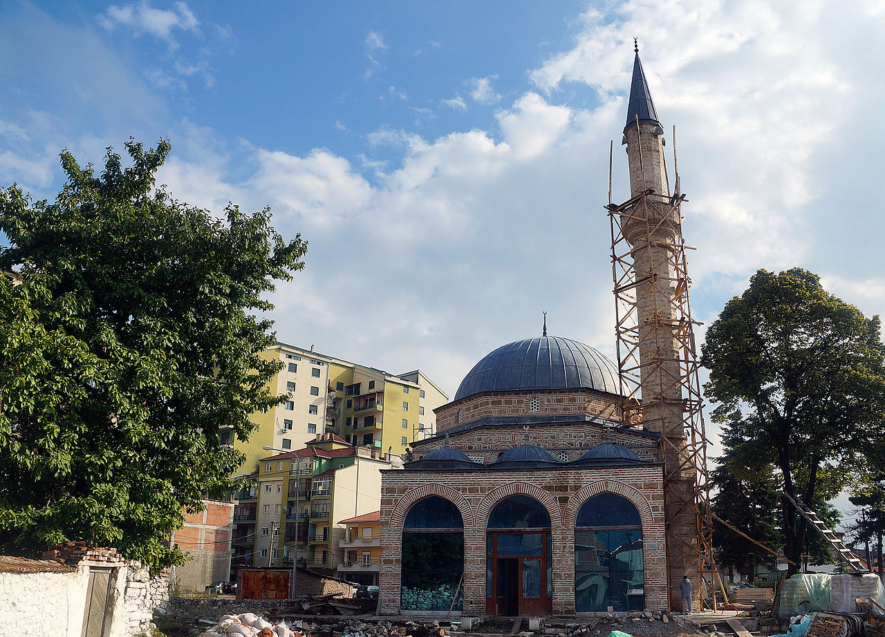 1280px-Ilyaz_Bej_Mirahori_Mosque–2013