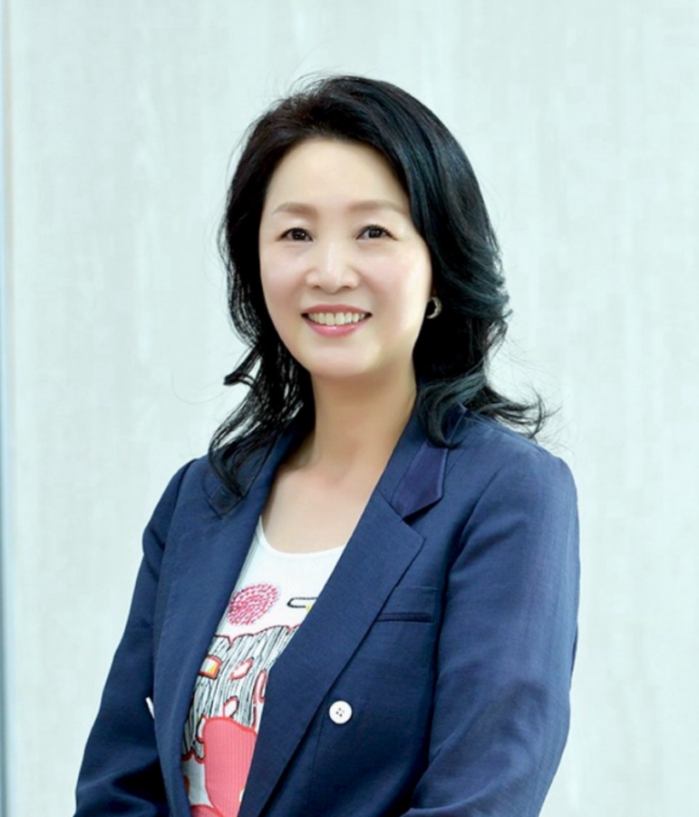 Kim Jisu Korea Sindh Courier