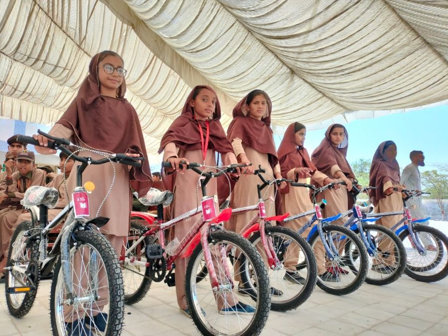 Pedaling-Education-Thar-Sindh Courier-3