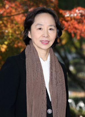 Poet Dr Koo Myongsook- Sindh Courier