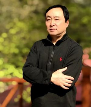 Wang Xuexin王学芯- Sindh Courier