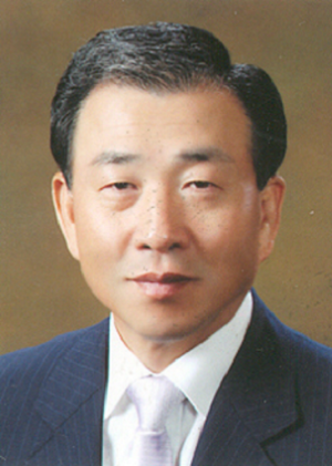 Lee Young-ha -Korea-Sindh Courier