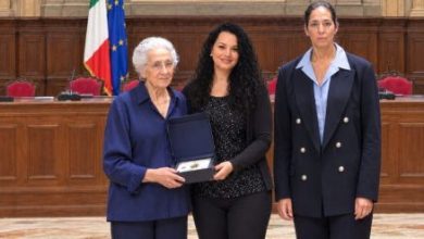 Angela-Kosta-Award-Sindh Courier