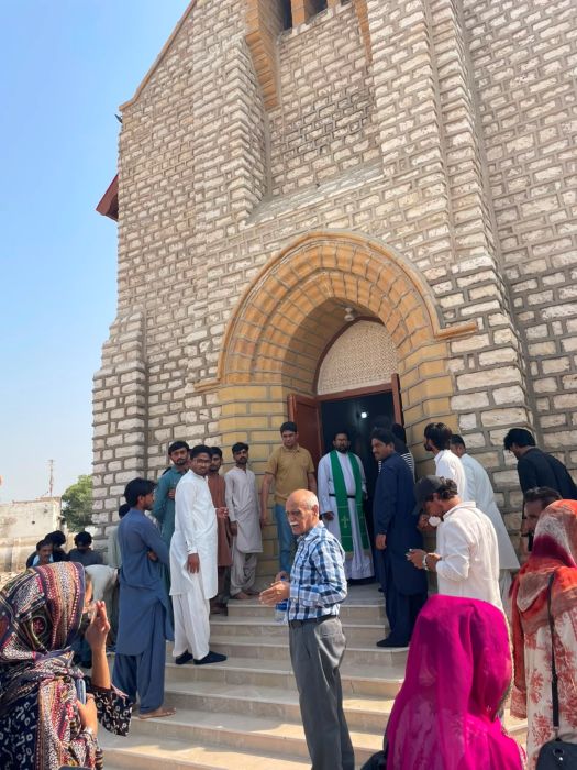 Kotri-Church-Sindh Courier-1