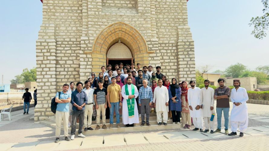 Kotri-Church-Sindh Courier-3